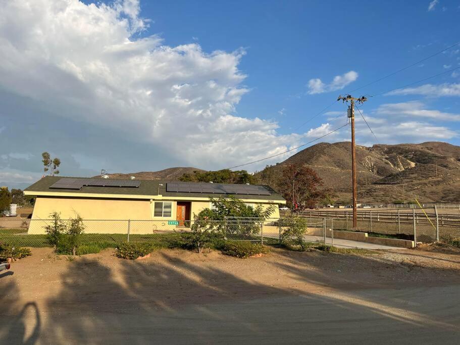 Peaceful & Cozy 3 Bedroom Ranch-Home W/Fireplace Hemet Εξωτερικό φωτογραφία