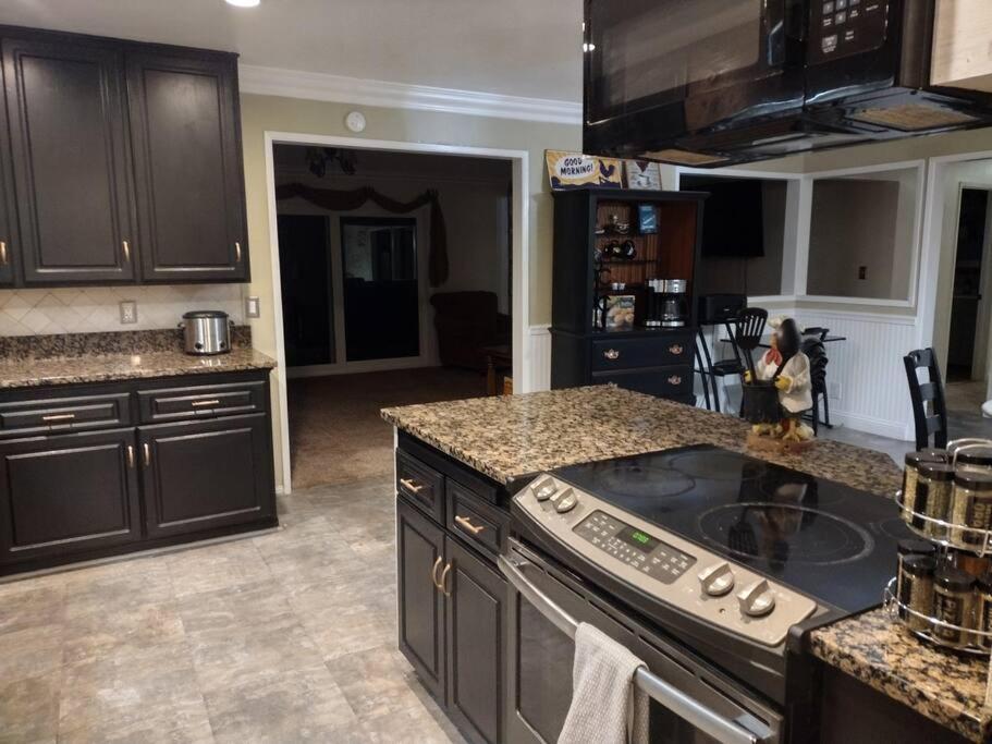 Peaceful & Cozy 3 Bedroom Ranch-Home W/Fireplace Hemet Εξωτερικό φωτογραφία